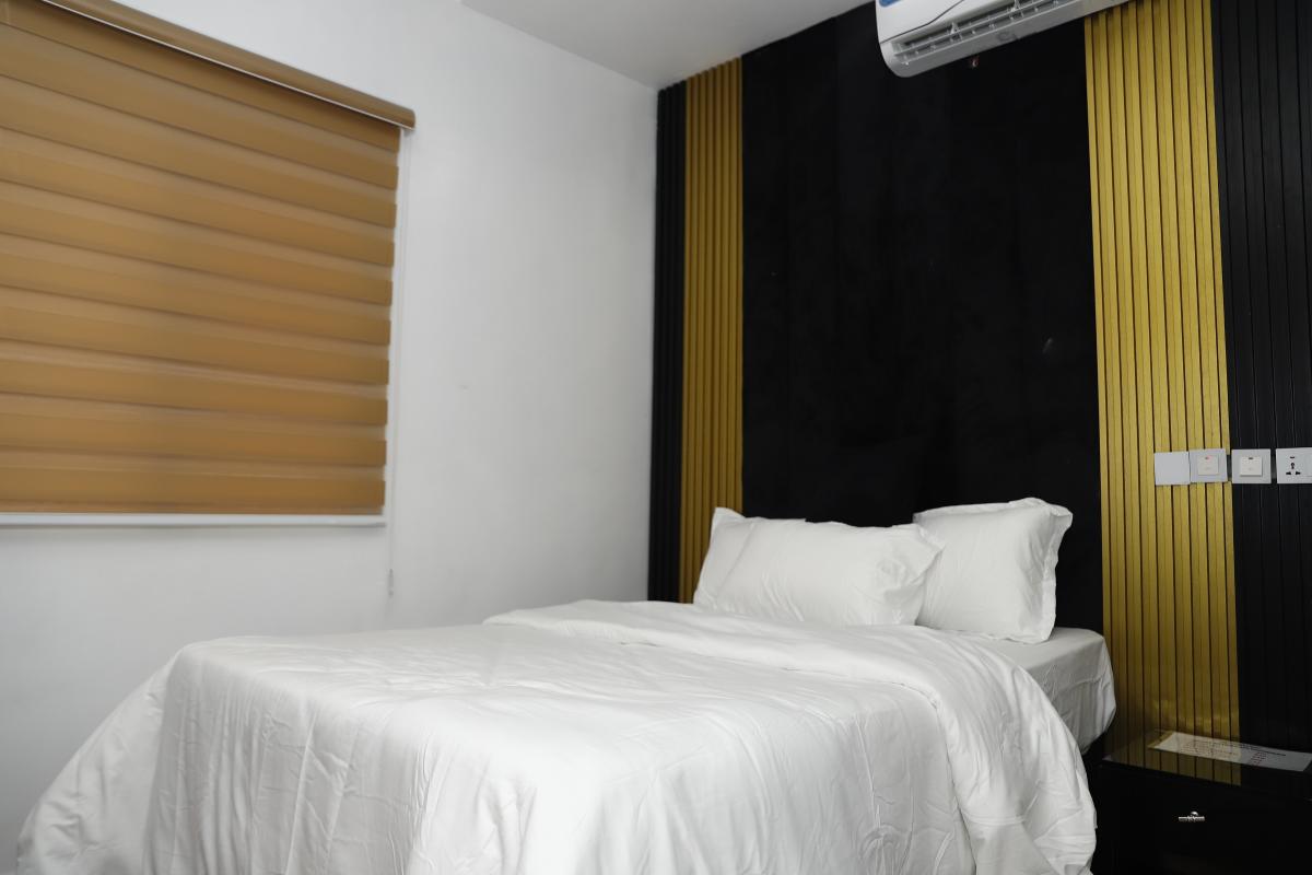 A room at Olabanji Royal Garden Hotel